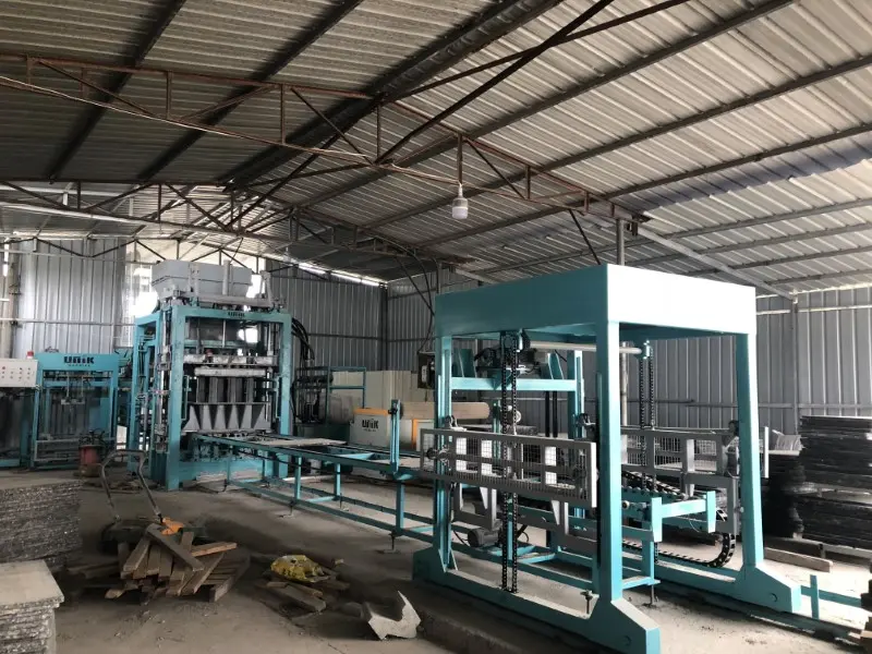 स्वचालित ब्लॉक मशीन: विनिर्माण उद्योग में क्रांति लाना